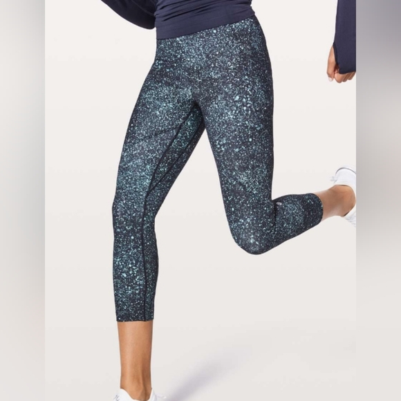 Lululemon Lead The Pack Crop 23" Sz4 - Picture 1 of 8